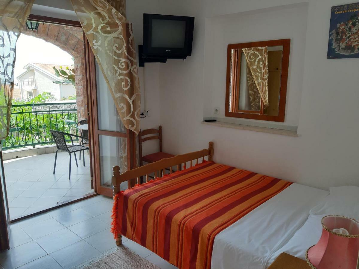 Zoro Apartments Sveti Stefan Dış mekan fotoğraf
